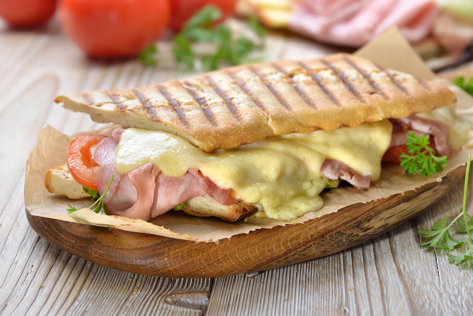 9 фактов о горячих бутербродах с сыром на завтрак